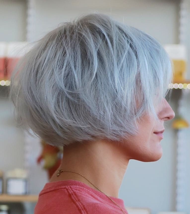 Lip-length Wispy Gray Bob