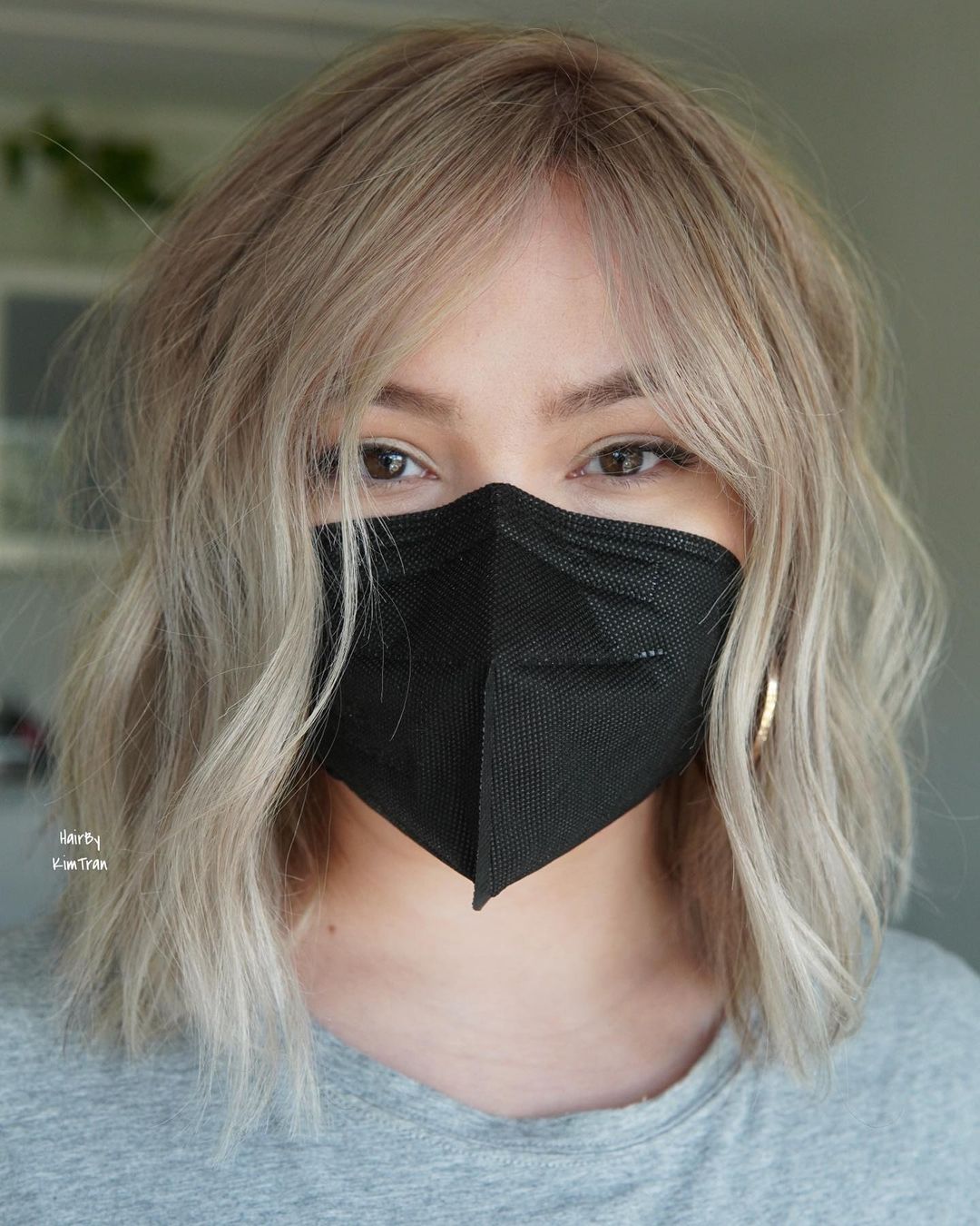 Airy Ash Blonde Lob for Thin Hair