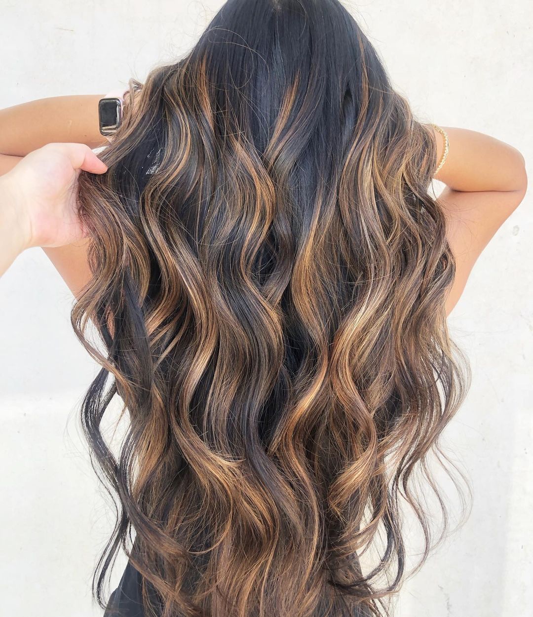 Waist-Length Highlighted Black Waves